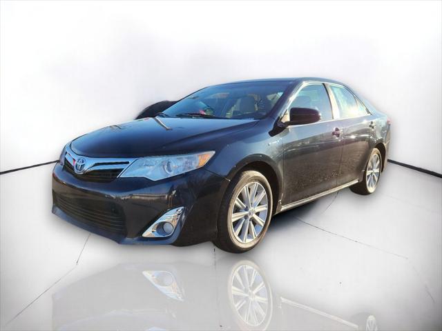 used 2014 Toyota Camry Hybrid car, priced at $13,755