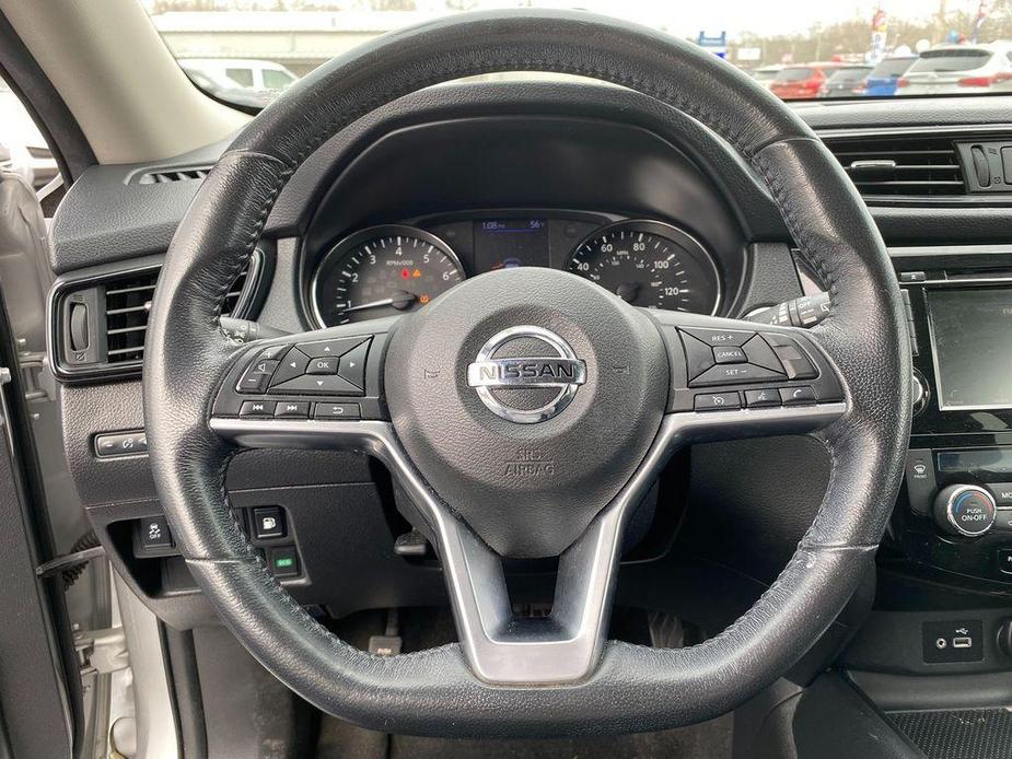 used 2018 Nissan Rogue car, priced at $15,915