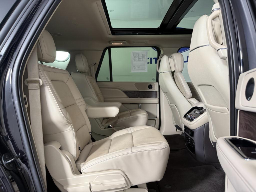 used 2019 Lincoln Navigator L car, priced at $39,995