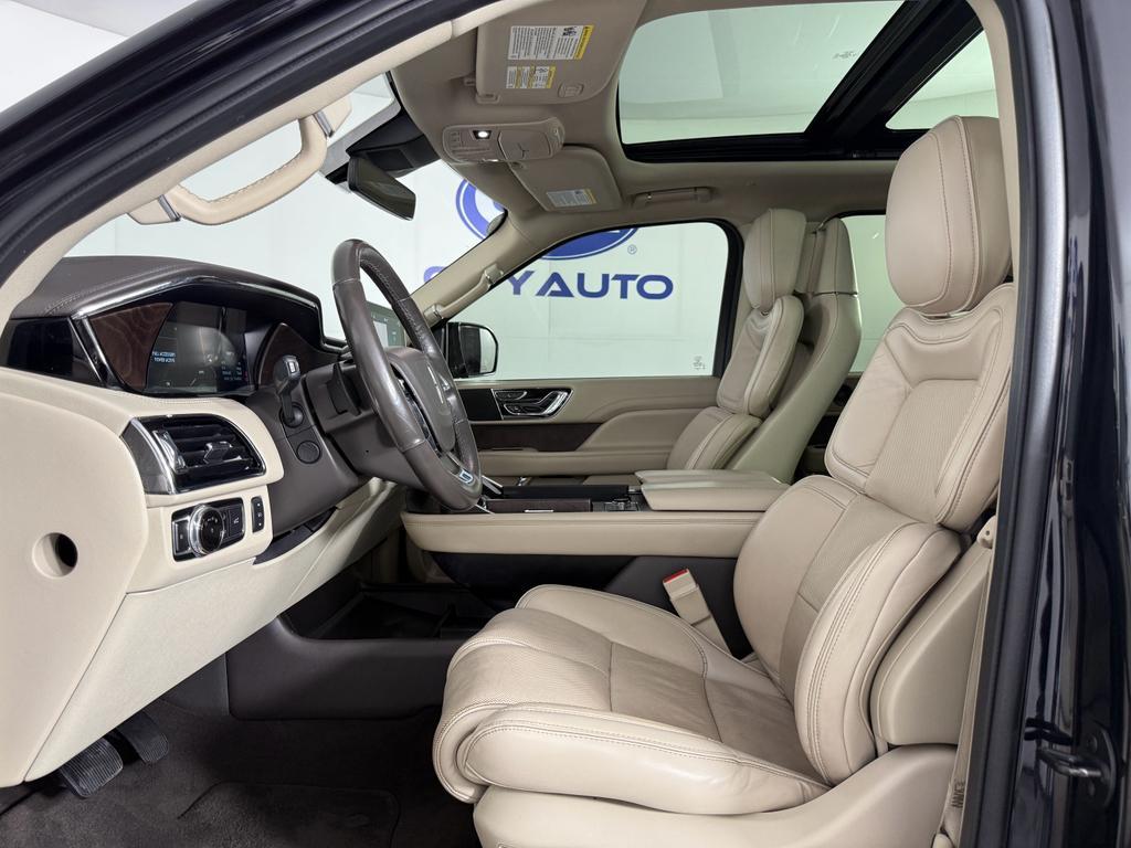 used 2019 Lincoln Navigator L car, priced at $39,995