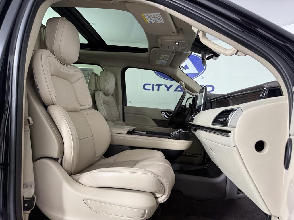 used 2019 Lincoln Navigator L car, priced at $39,995