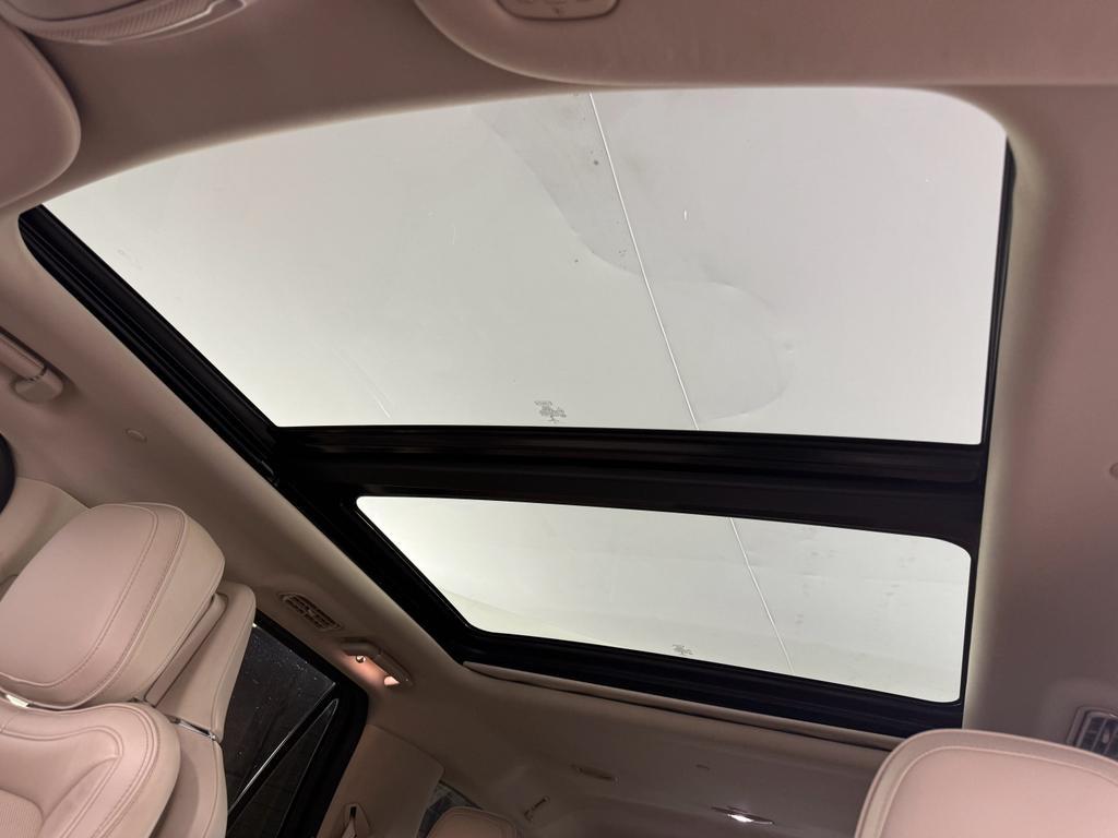used 2019 Lincoln Navigator L car, priced at $39,995
