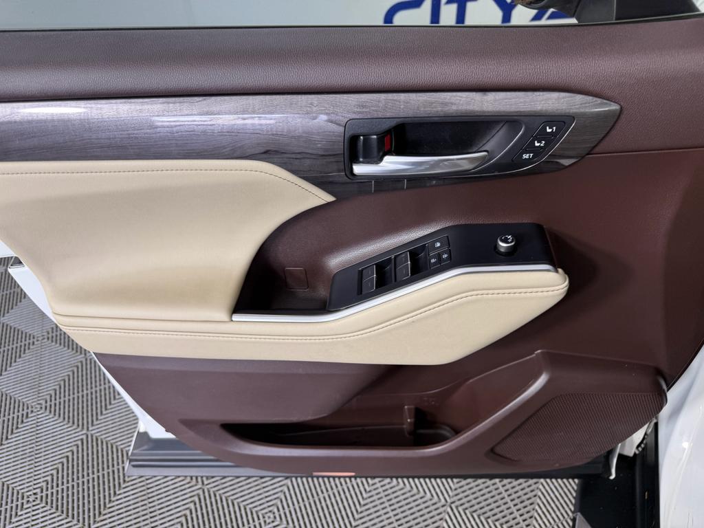 used 2020 Toyota Highlander car, priced at $30,000