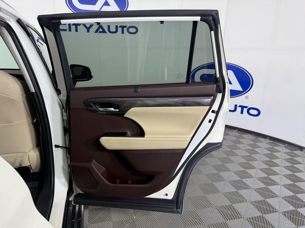 used 2020 Toyota Highlander car, priced at $30,000