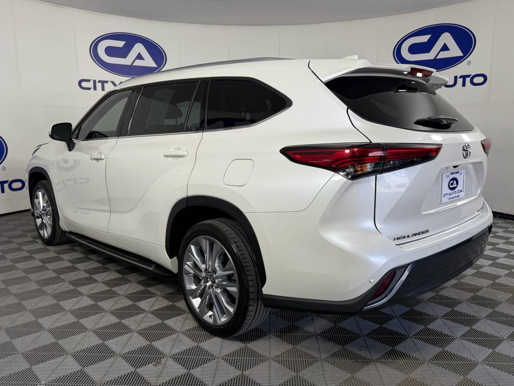 used 2020 Toyota Highlander car, priced at $30,000
