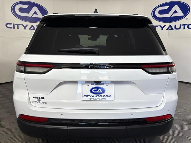 used 2024 Jeep Grand Cherokee car, priced at $42,565