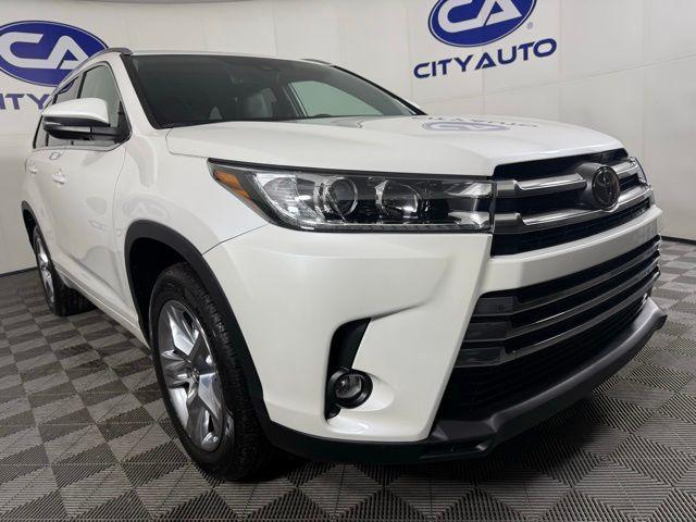 used 2019 Toyota Highlander car, priced at $29,990