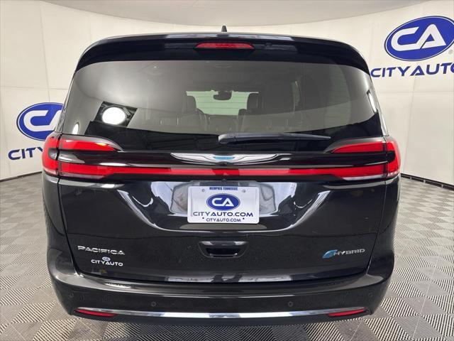 used 2021 Chrysler Pacifica Hybrid car, priced at $21,000