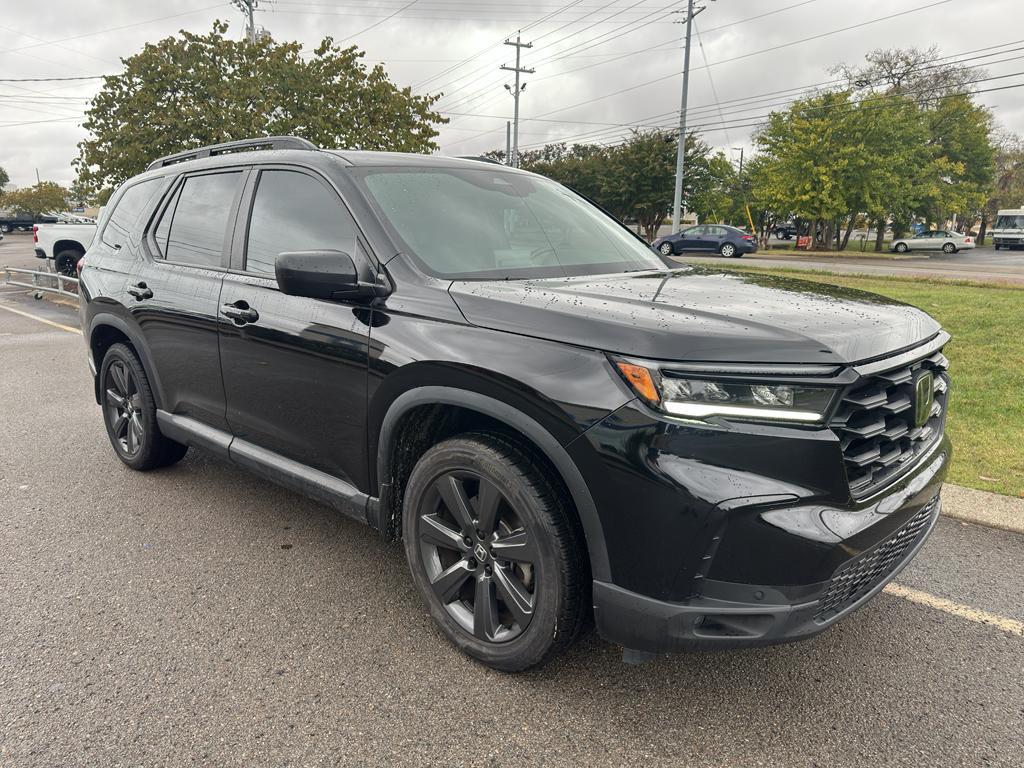used 2023 Honda Pilot car, priced at $32,600