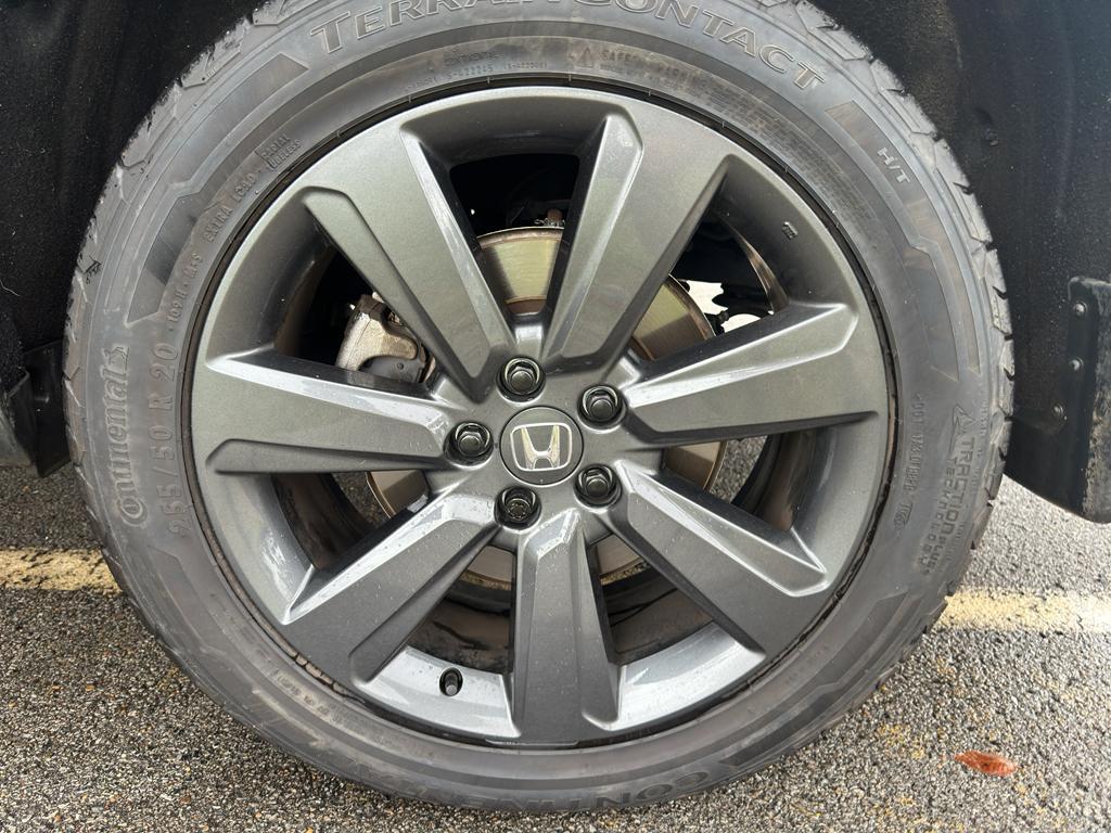 used 2023 Honda Pilot car, priced at $32,600