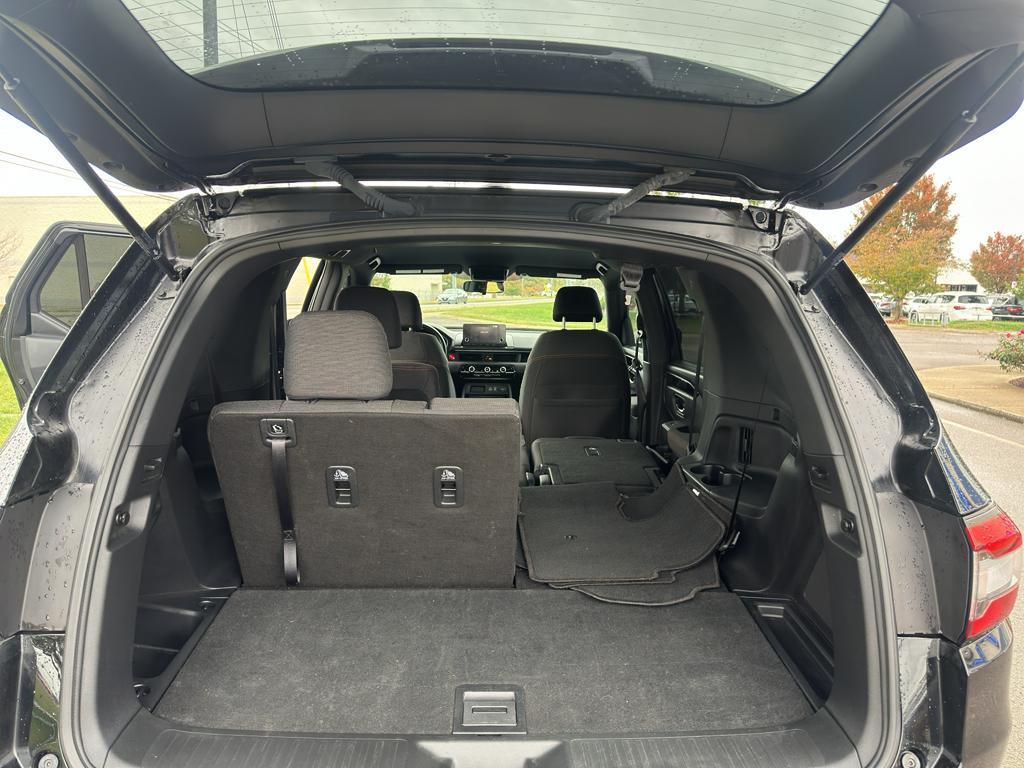 used 2023 Honda Pilot car, priced at $32,600