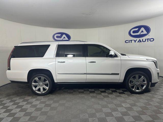 used 2019 Cadillac Escalade ESV car, priced at $34,995