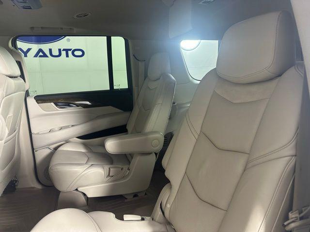 used 2019 Cadillac Escalade ESV car, priced at $34,995