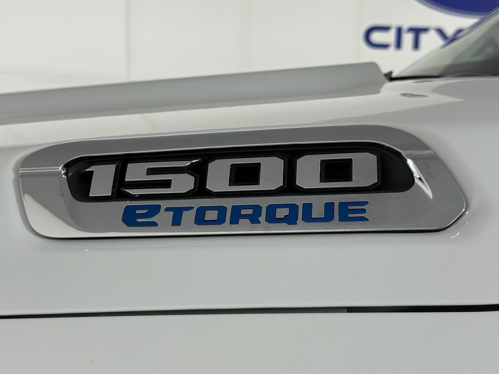 used 2022 Ram 1500 car, priced at $32,000