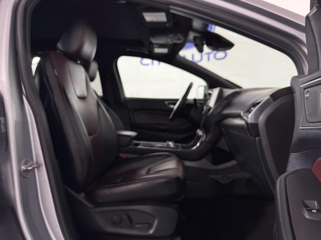 used 2021 Ford Edge car, priced at $20,000