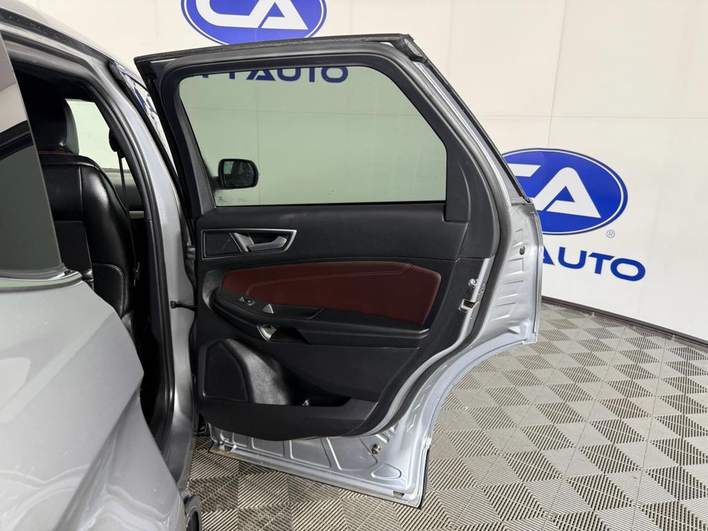 used 2021 Ford Edge car, priced at $20,000