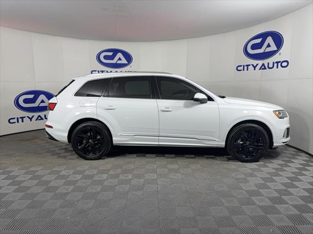 used 2023 Audi Q7 car, priced at $35,968