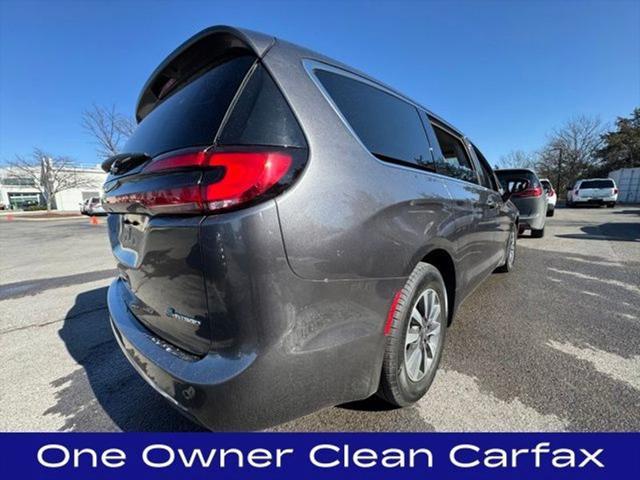 used 2022 Chrysler Pacifica Hybrid car, priced at $25,510