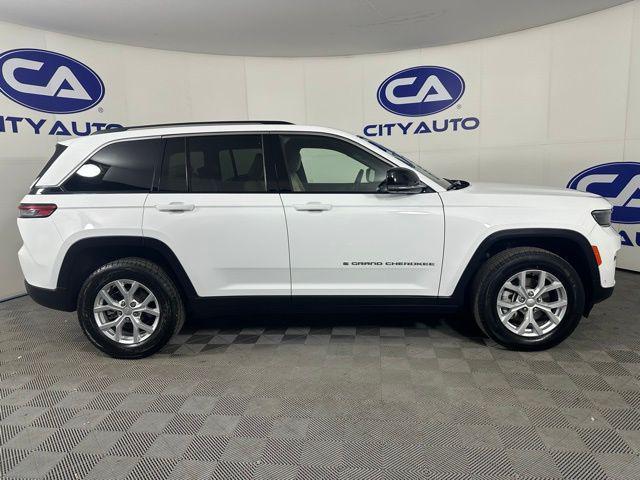 used 2023 Jeep Grand Cherokee car, priced at $32,990