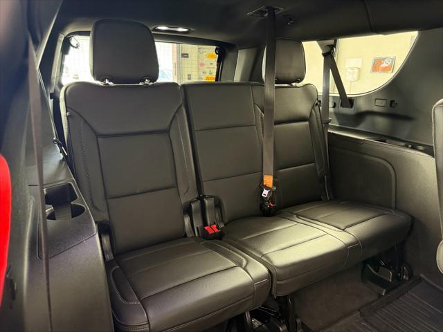 used 2023 GMC Yukon XL car, priced at $62,000