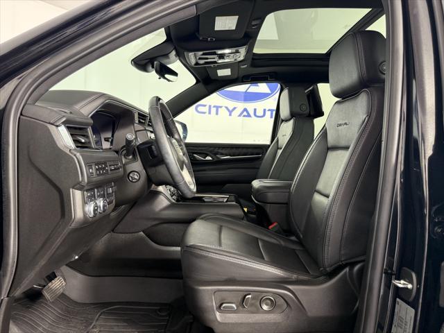 used 2023 GMC Yukon XL car, priced at $62,000