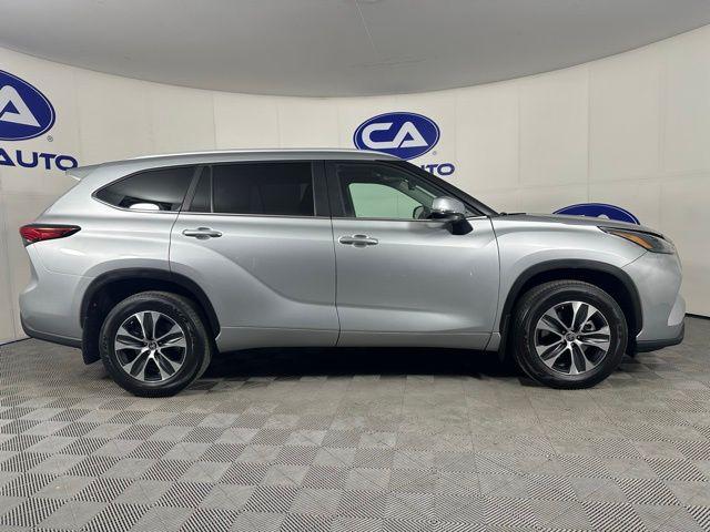 used 2023 Toyota Highlander car, priced at $40,175