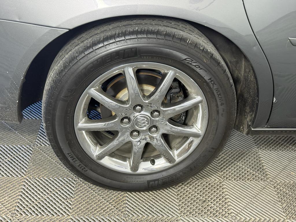 used 2007 Buick Lucerne car, priced at $8,990