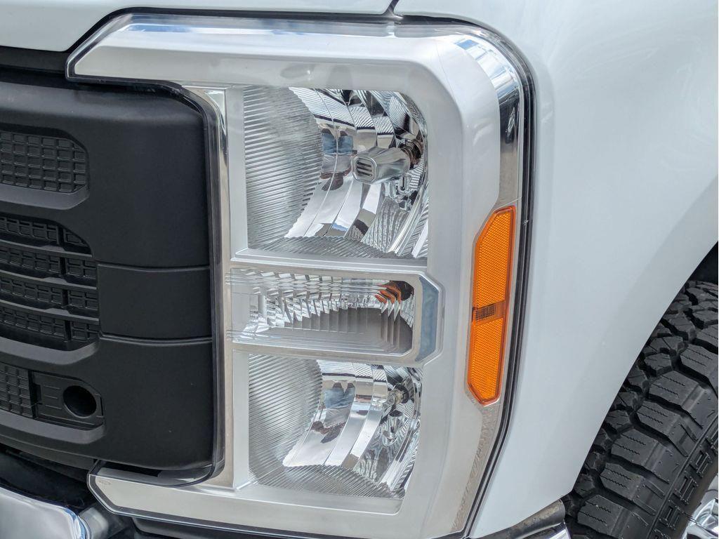 used 2023 Ford F-250 car, priced at $40,663
