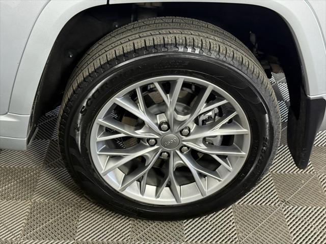 used 2023 Jeep Grand Cherokee 4xe car, priced at $41,986