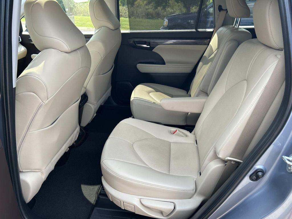 used 2020 Toyota Highlander car, priced at $29,580