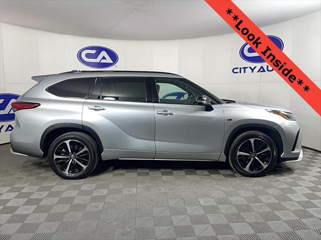 used 2021 Toyota Highlander car, priced at $27,967