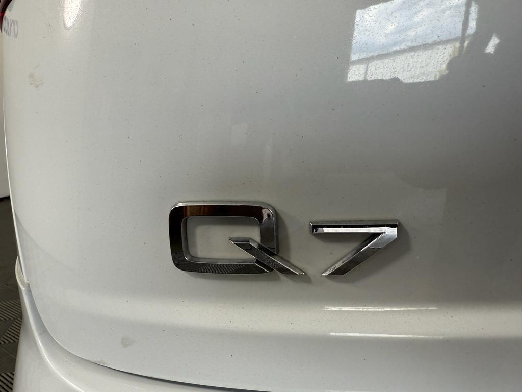 used 2017 Audi Q7 car, priced at $22,400
