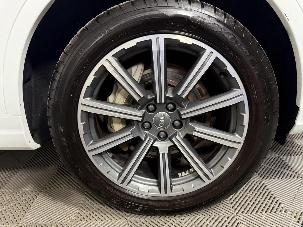 used 2017 Audi Q7 car, priced at $22,400