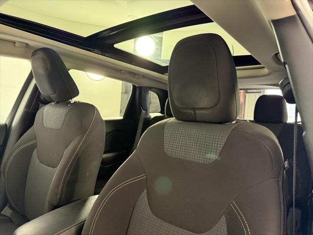 used 2016 Jeep Cherokee car