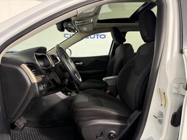 used 2016 Jeep Cherokee car