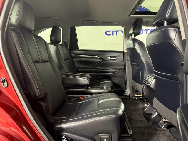 used 2018 Toyota Highlander car, priced at $28,800
