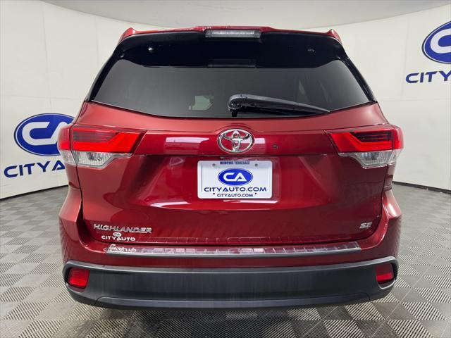 used 2018 Toyota Highlander car, priced at $28,800