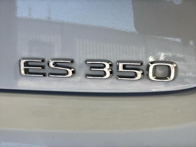 used 2022 Lexus ES 350 car, priced at $35,000