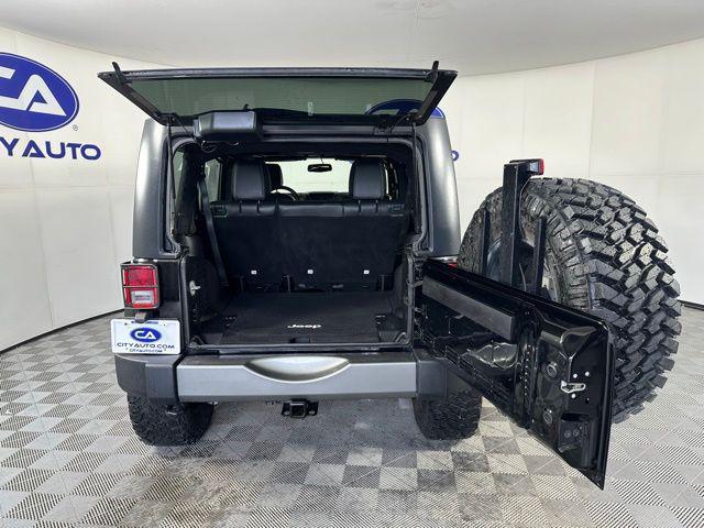 used 2015 Jeep Wrangler Unlimited car, priced at $19,995