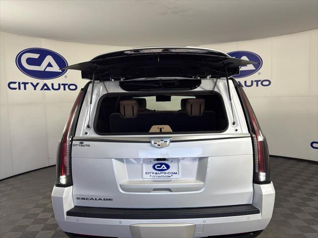 used 2019 Cadillac Escalade ESV car, priced at $29,986