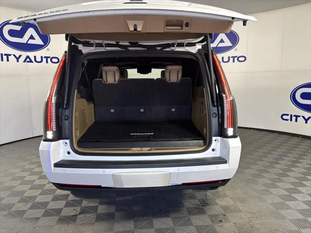 used 2019 Cadillac Escalade ESV car, priced at $29,986