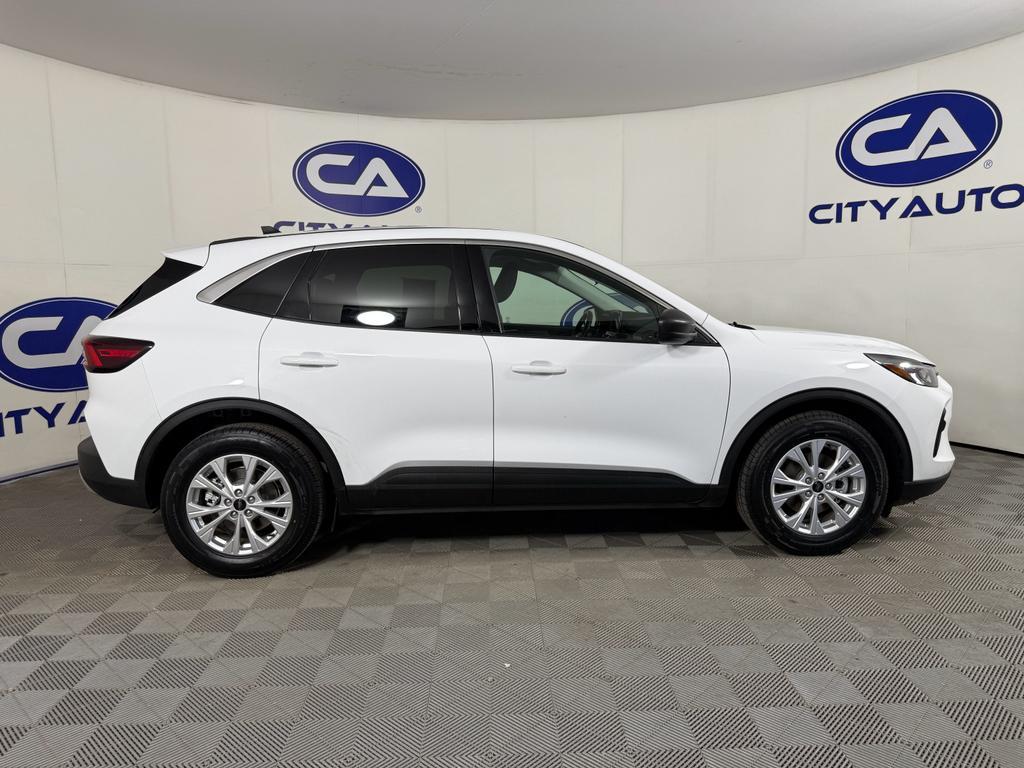 used 2024 Ford Escape car, priced at $20,000