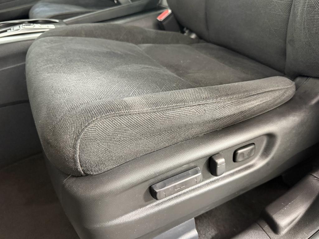 used 2022 Honda Pilot car, priced at $28,496