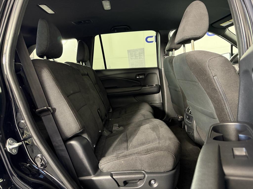 used 2022 Honda Pilot car, priced at $28,496