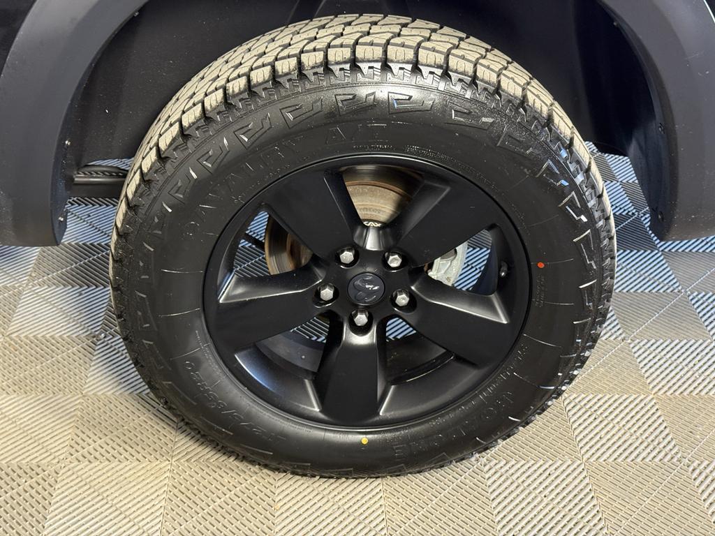 used 2019 Ram 1500 Classic car, priced at $25,000