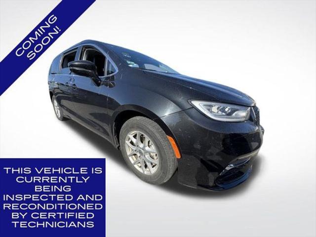 used 2022 Chrysler Pacifica car, priced at $21,660