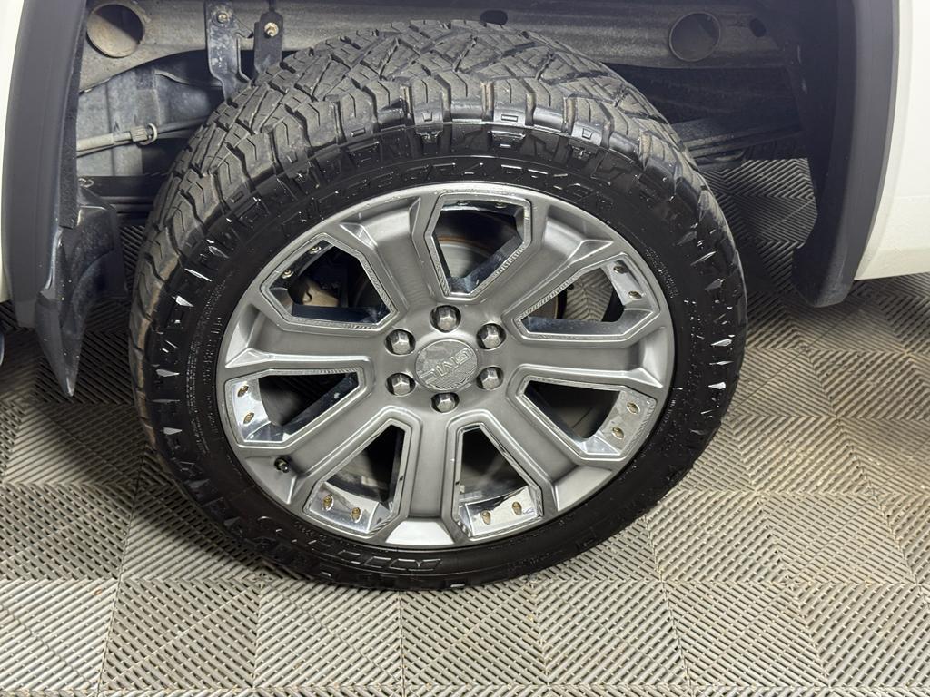 used 2018 GMC Sierra 1500 car, priced at $24,995