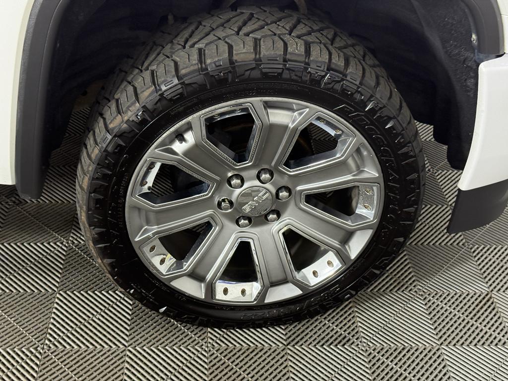 used 2018 GMC Sierra 1500 car, priced at $24,995