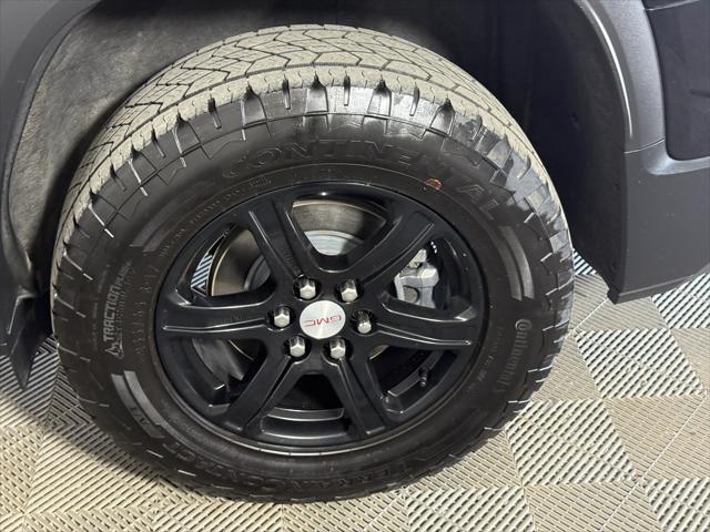 used 2023 GMC Acadia car, priced at $31,990