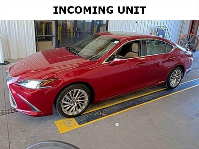 used 2021 Lexus ES 300h car, priced at $38,800